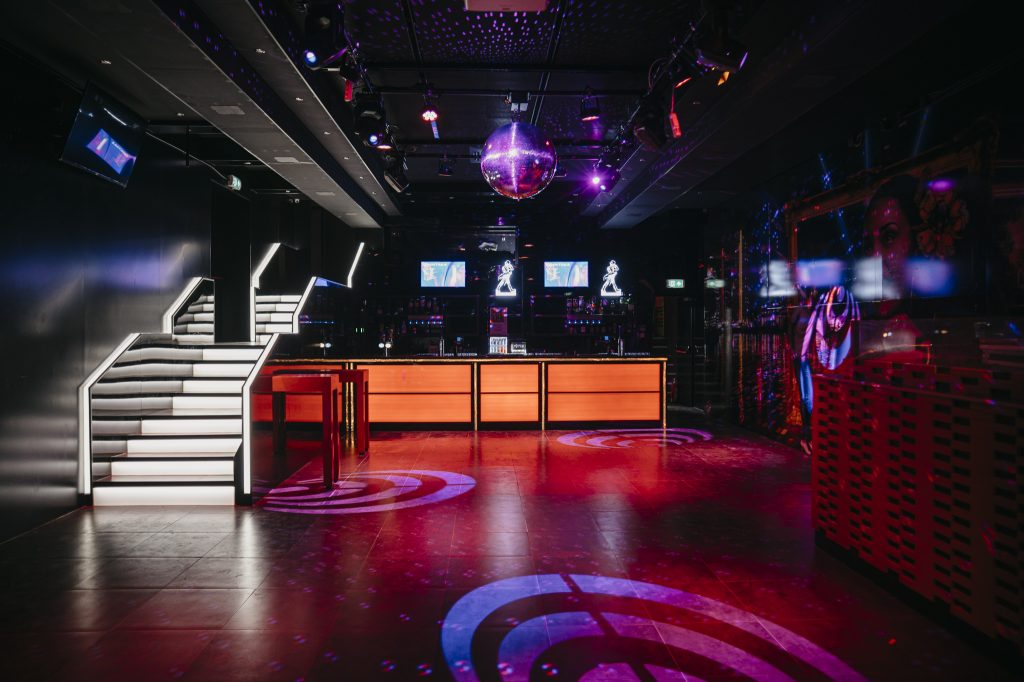 De zaal van Club Uniek